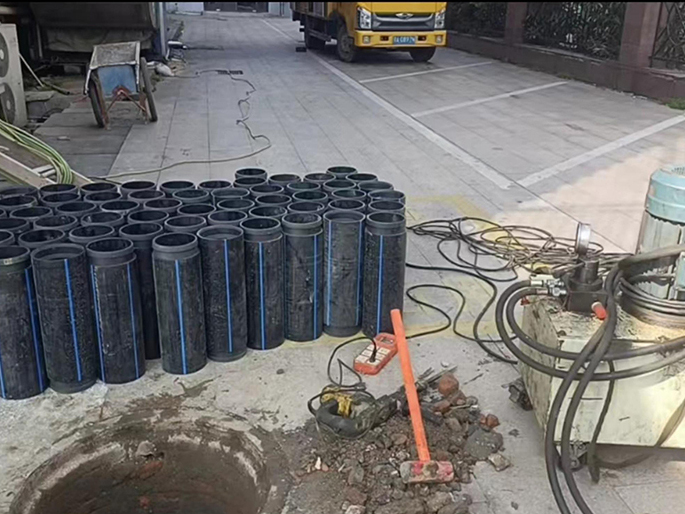 婺源PE置换管厂家 DN315置换管 非开挖管短管置换